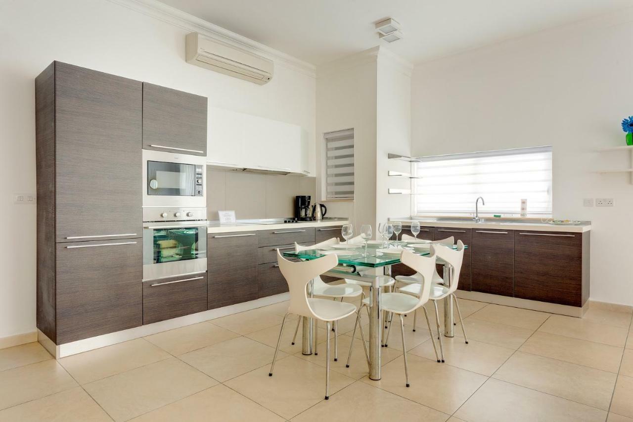 Apartment In Fort Cambridge With Pool Σλιέμα Εξωτερικό φωτογραφία