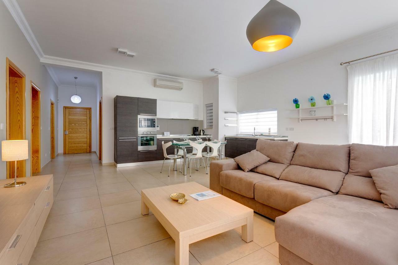 Apartment In Fort Cambridge With Pool Σλιέμα Εξωτερικό φωτογραφία